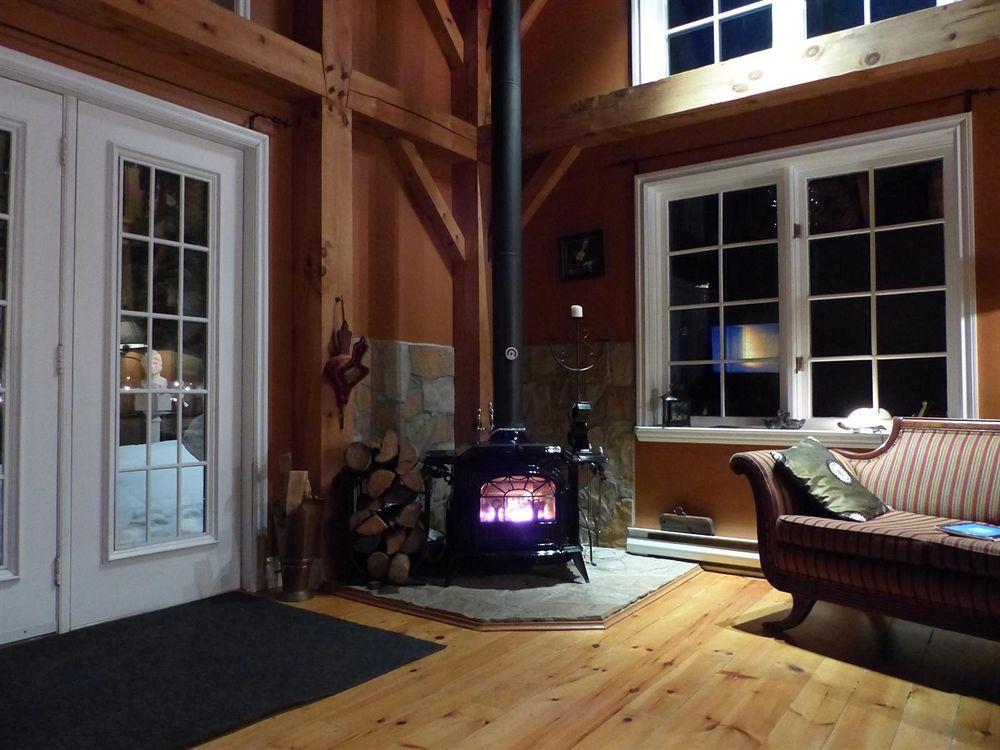 Gite Le Roupillon B&B Mont-Tremblant Ngoại thất bức ảnh