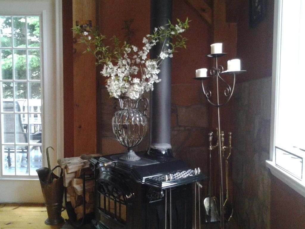 Gite Le Roupillon B&B Mont-Tremblant Ngoại thất bức ảnh